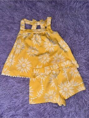 Yellow Daisy Print Tank & Shorts Set